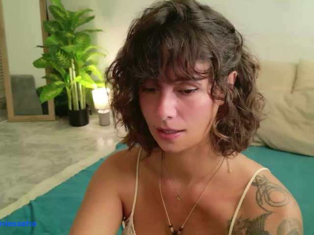 SweetLilLulu live cam on BongaCams