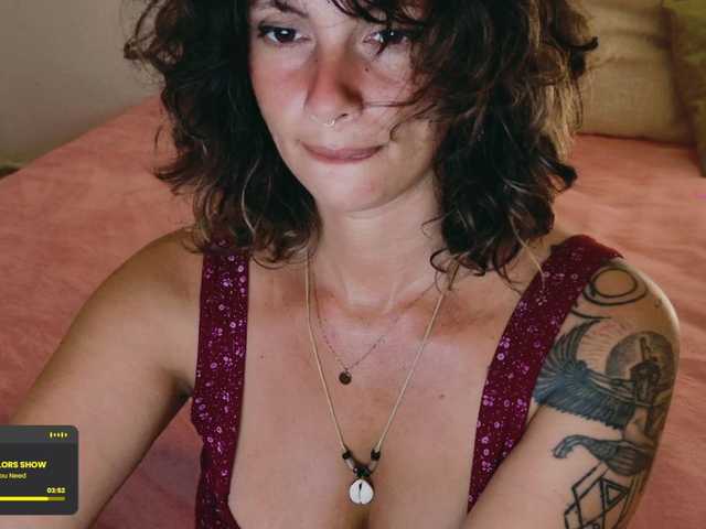 SweetLilLulu live cam on BongaCams