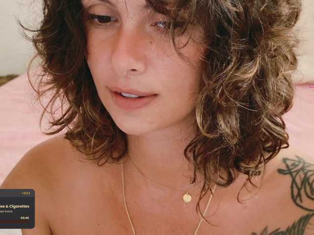 SweetLilLulu live cam on BongaCams