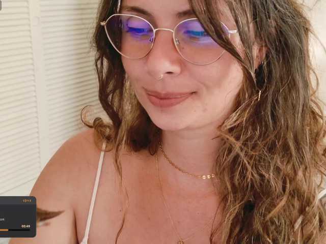 SweetLilLulu's BongaCams show and profile