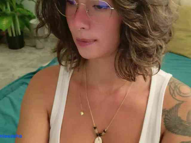 Modelo: DeliFlower