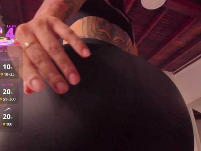 thebigpam live cam on BongaCams