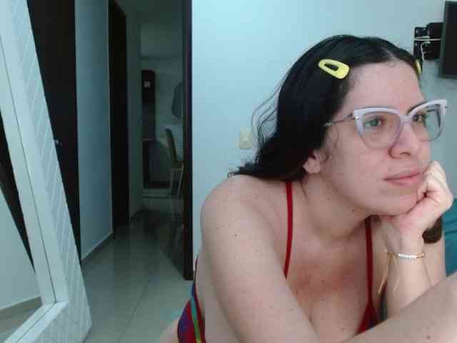 Model: VeraVersace