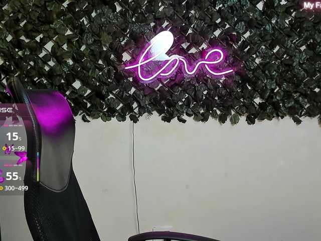 DestinyHills live cam on BongaCams