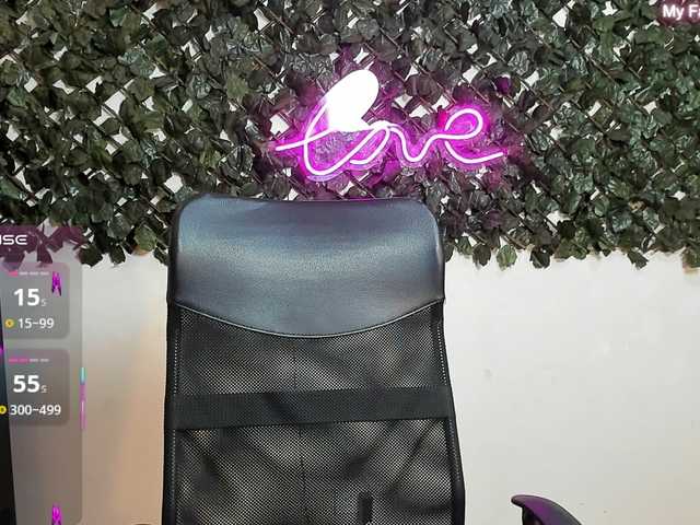 DestinyHills live cam on BongaCams