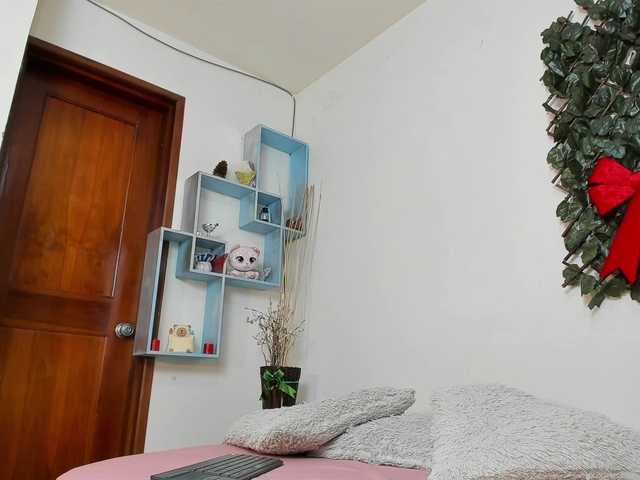 DestinyHills's BongaCams show and profile