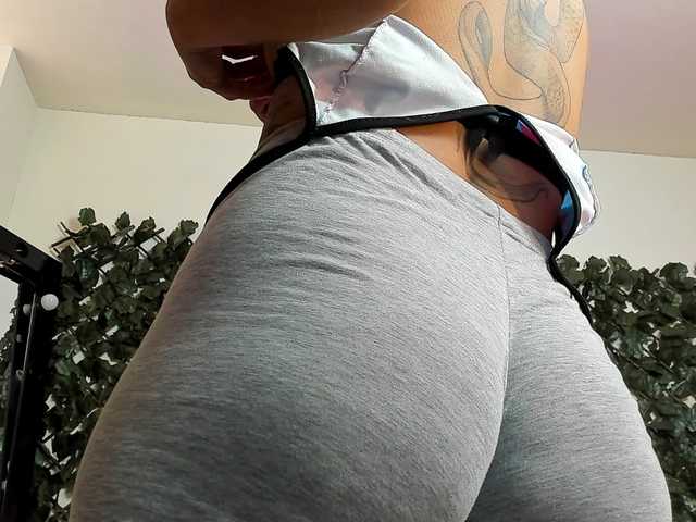 DestinyHills live cam on BongaCams