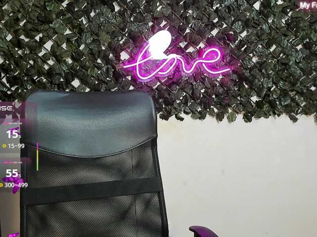 DestinyHills live cam on BongaCams