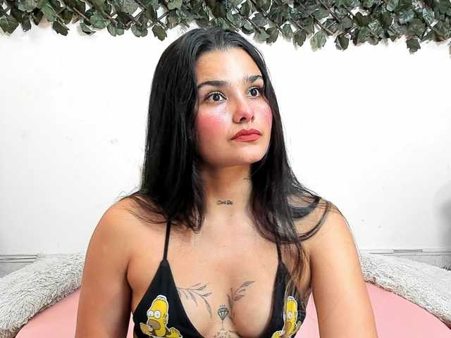 DestinyHills live cam on BongaCams