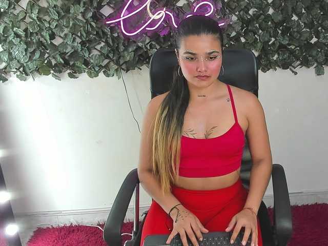 DestinyHills live webcam show