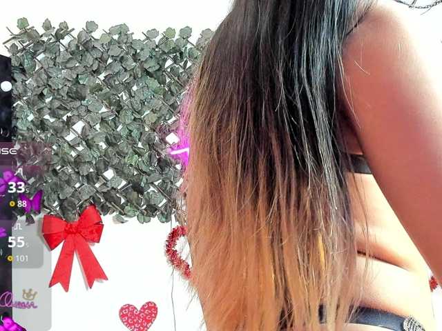 DestinyHills live cam on BongaCams