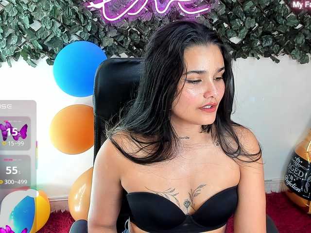 DestinyHills live cam on BongaCams