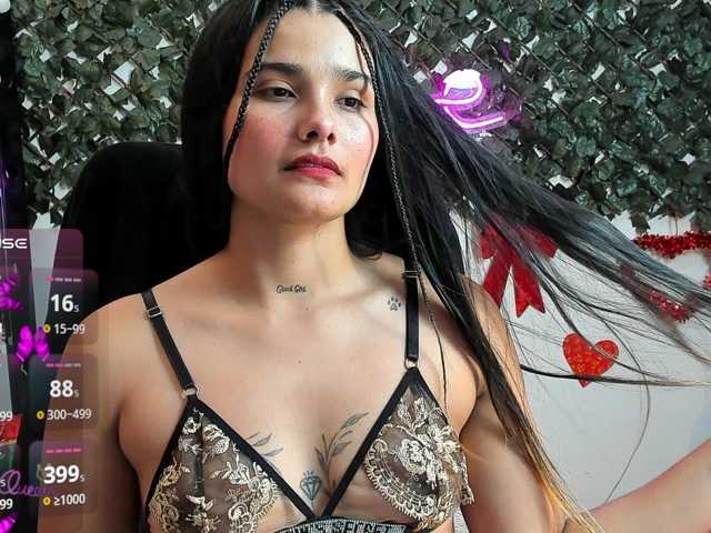 DestinyHills live cam on BongaCams