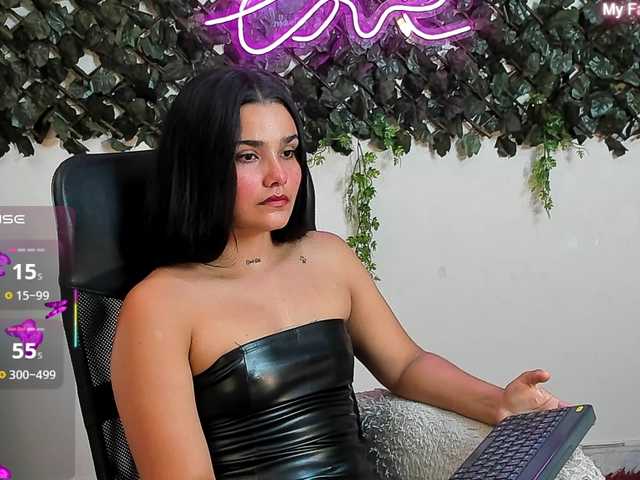 DestinyHills live cam on BongaCams
