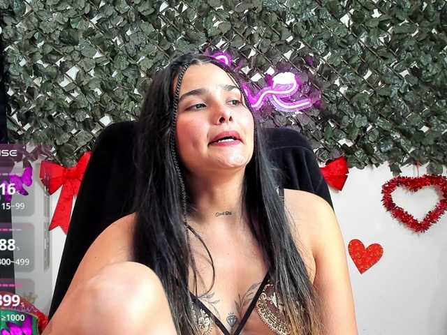 DestinyHills live cam on BongaCams