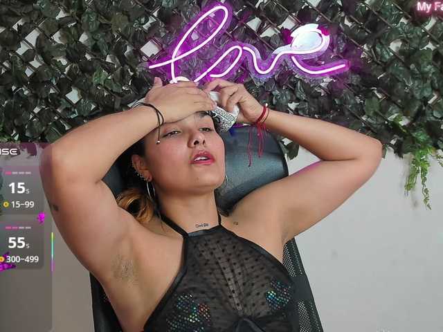 DestinyHills live cam on BongaCams