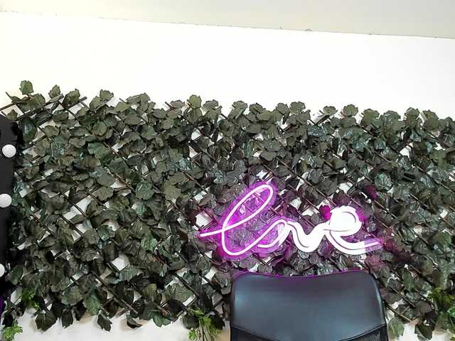 DestinyHills live cam on BongaCams