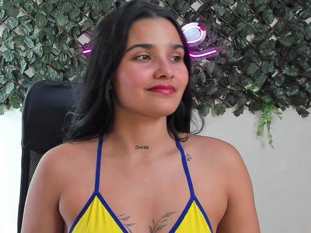 DestinyHills live cam on BongaCams
