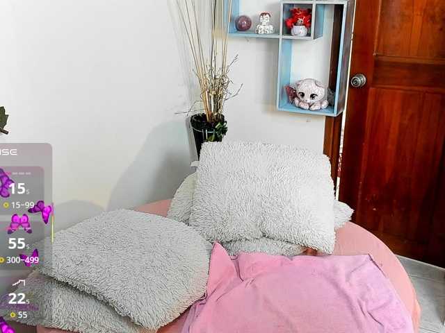 DestinyHills live cam on BongaCams