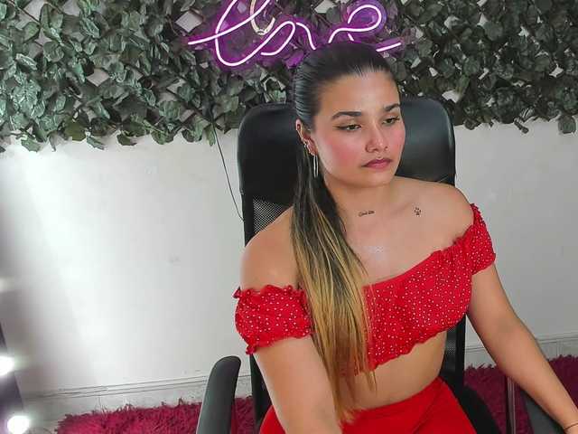 DestinyHills live webcam show