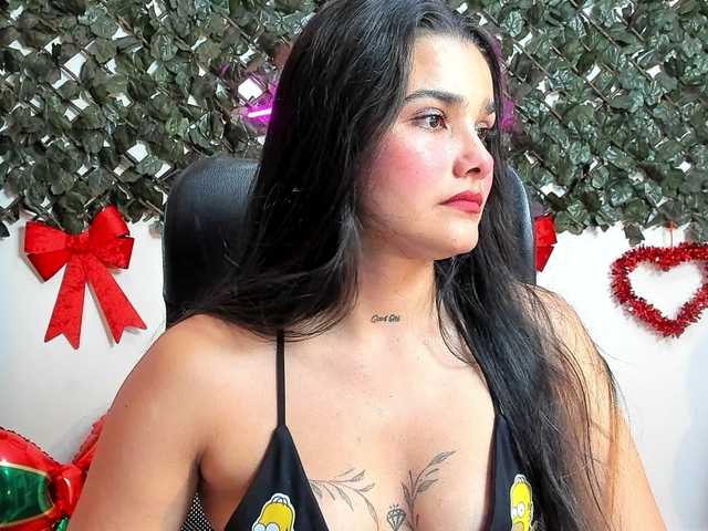 DestinyHills live cam on BongaCams