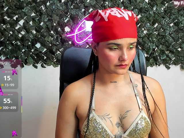 DestinyHills live cam on BongaCams
