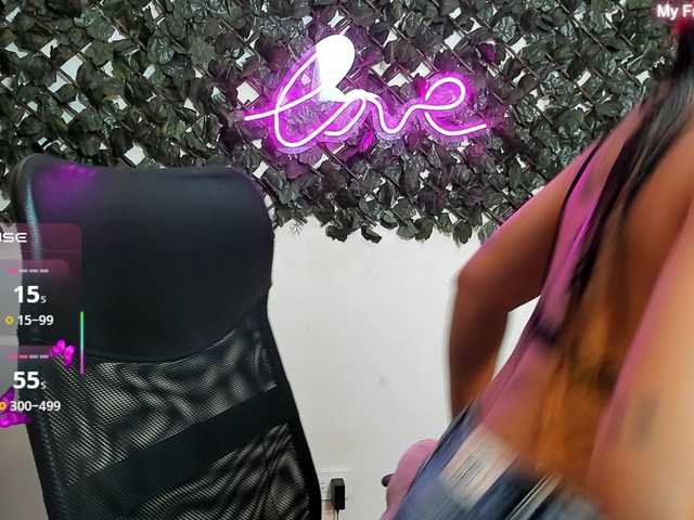 DestinyHills live cam on BongaCams