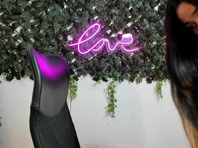 DestinyHills live cam on BongaCams