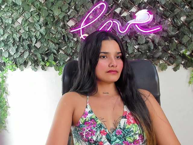 DestinyHills live cam on BongaCams