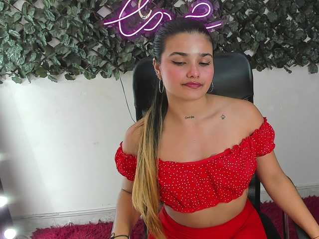 DestinyHills live webcam show