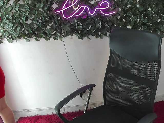 DestinyHills live webcam show