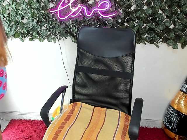 DestinyHills live cam on BongaCams