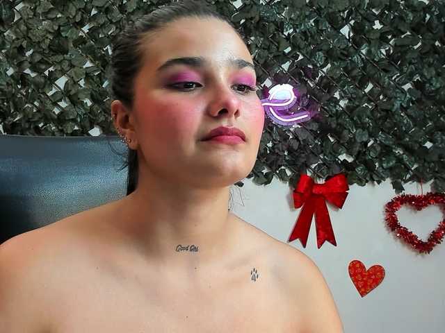 DestinyHills live cam on BongaCams