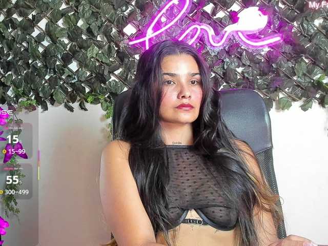 DestinyHills live cam on BongaCams