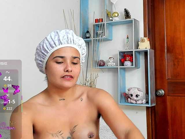 DestinyHills live cam on BongaCams
