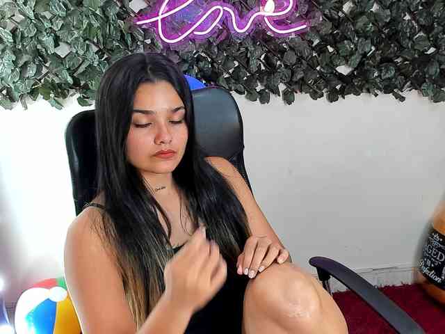 DestinyHills Sex Cam Show