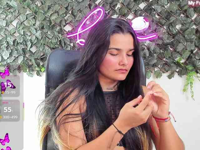 DestinyHills Live Webcam on BongaCams
