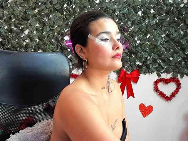 DestinyHills's webcam live show
