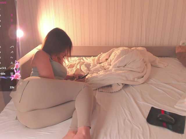 Jesikalooove live cam on BongaCams