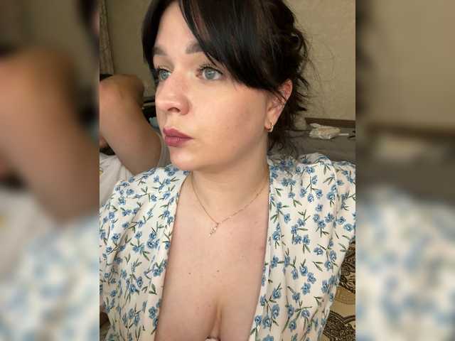 HellMor live cam on
