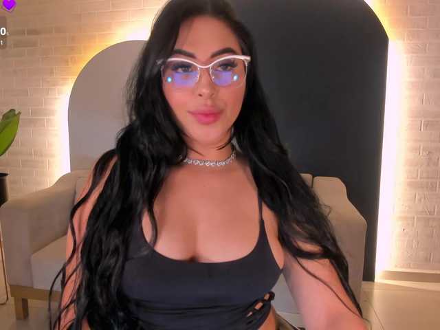 miaroberts1 live sex show