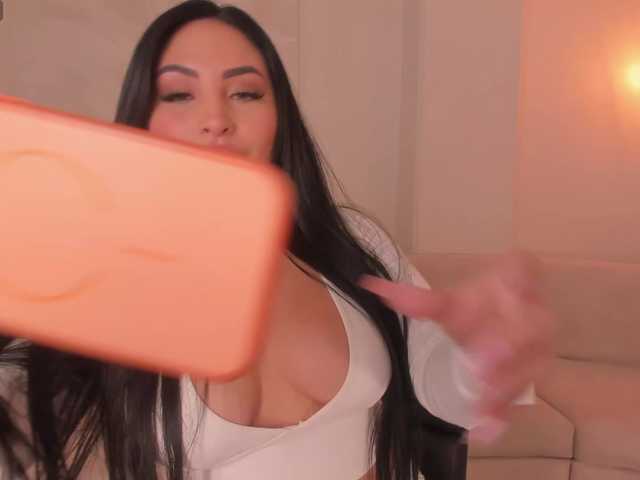 MiaRoberts1