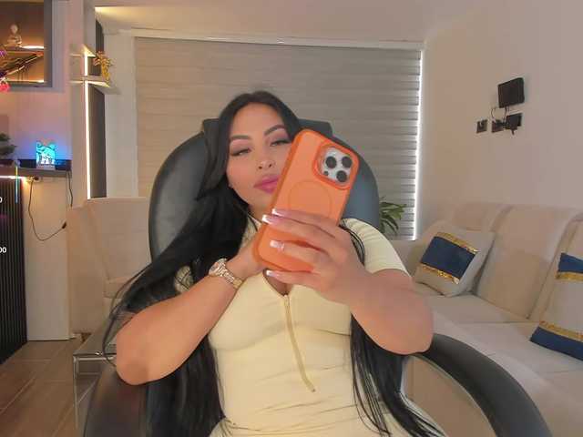 MiaRoberts1