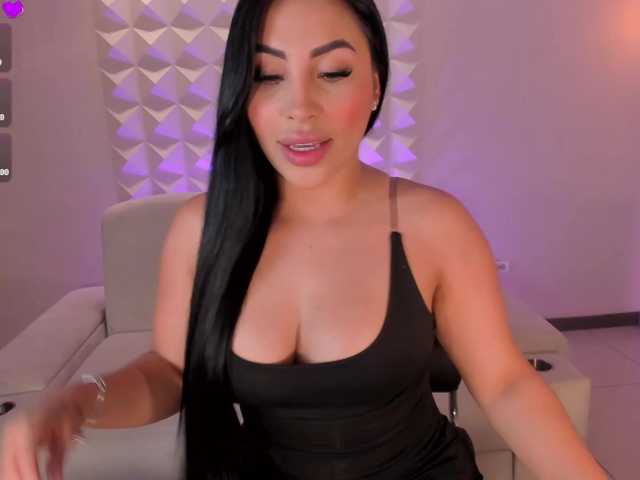MiaRoberts1