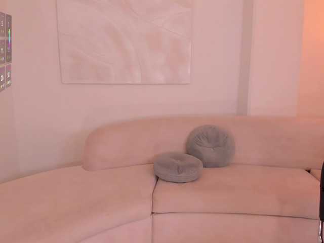 MiaRoberts1
