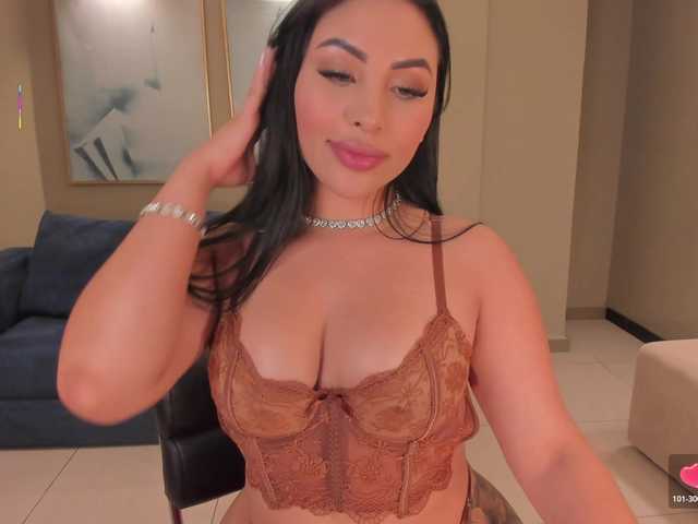 MiaRoberts1