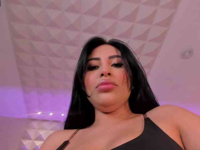 MiaRoberts1