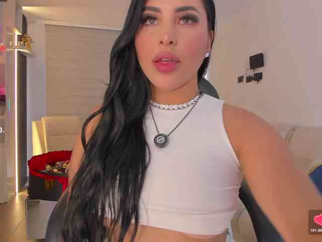 MiaRoberts1