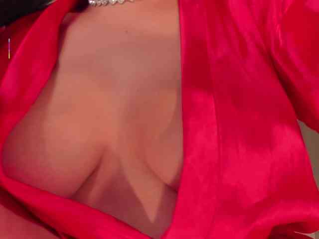 Modelo: MiaRoberts1
