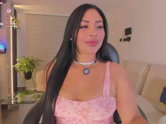 MiaRoberts1